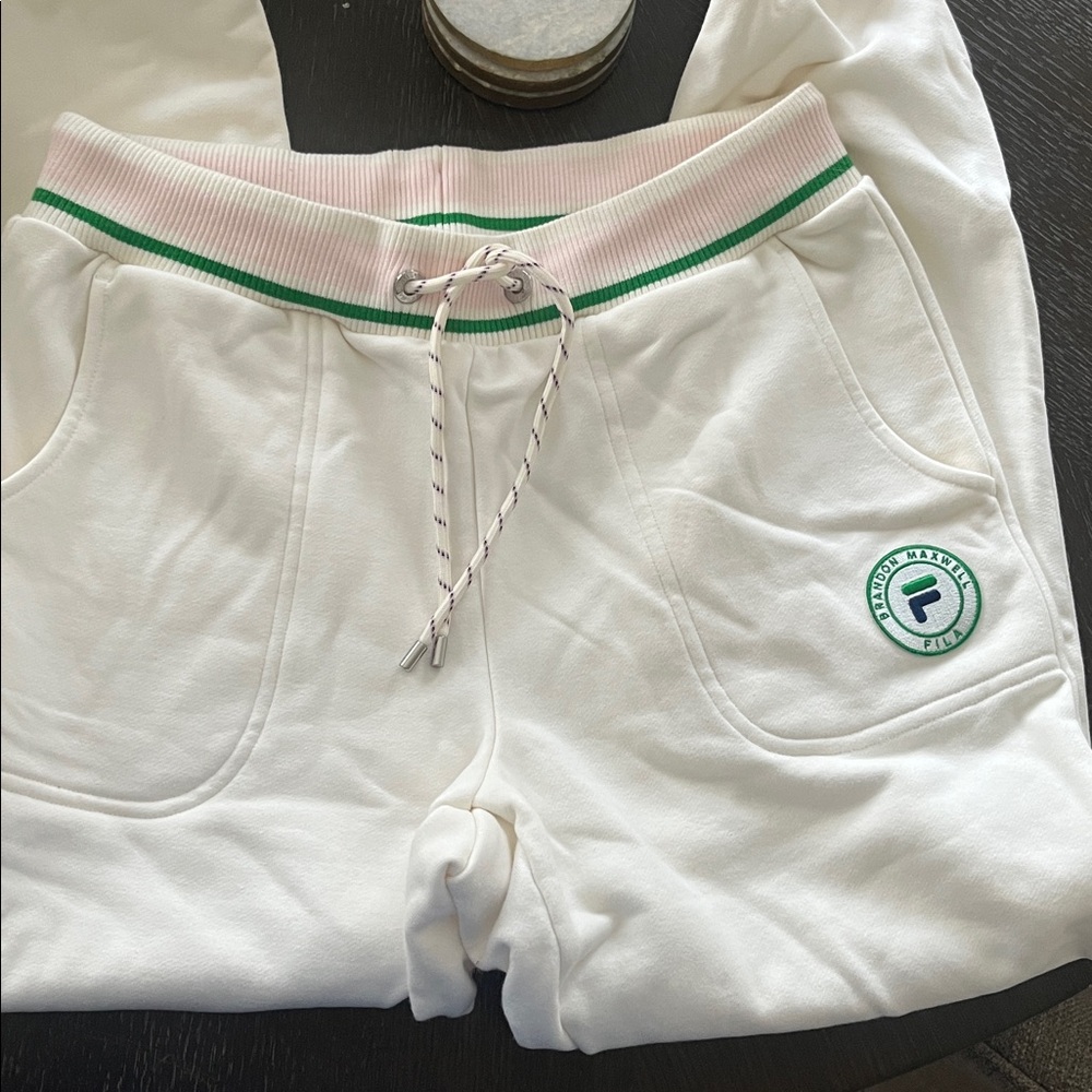 Woman’s FILA Joggers set